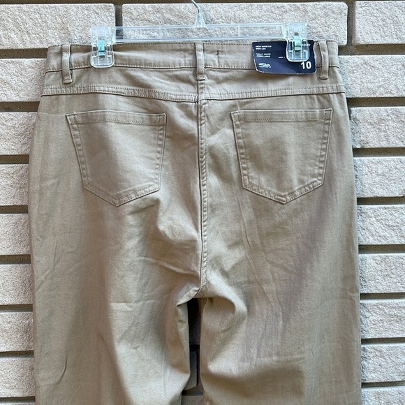 Silver Jeans “Ashley” High Waist Wide Leg Khakis Sz 10 - Picture 8 of 11